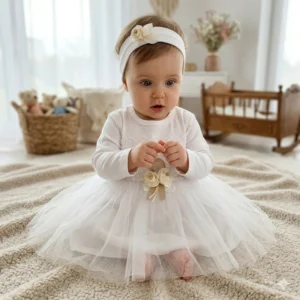 sukienka do chrztu z długim rękawem z ozdobną różą – ecru