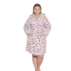 Szlafrok plus size ciążowy polarowy z kapturem - różowy w serca Szlafrok plus size ciążowy polarowy z kapturem - różowy